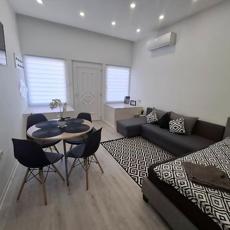 Belvarosi Apartman Vasarosnameny Exterior photo
