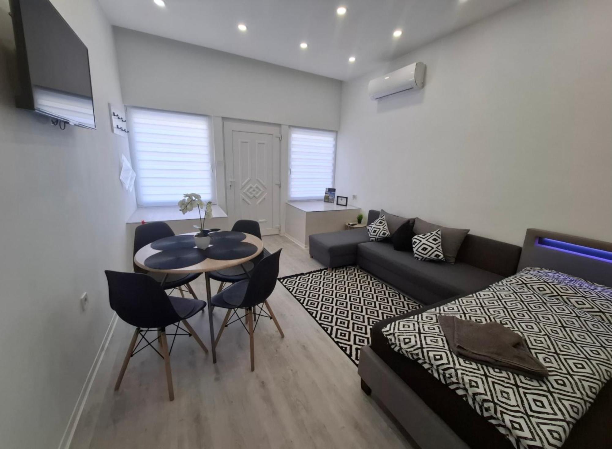 Belvarosi Apartman Vasarosnameny Exterior photo